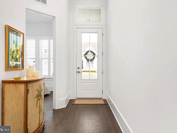 5th image of 249 Warbler Way