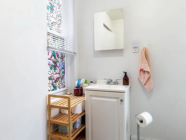 129 W Susquehanna Ave #2F — Photo 6