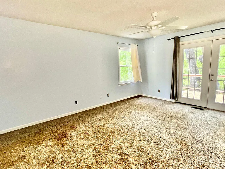 208 Timberlake Dr — Photo 17