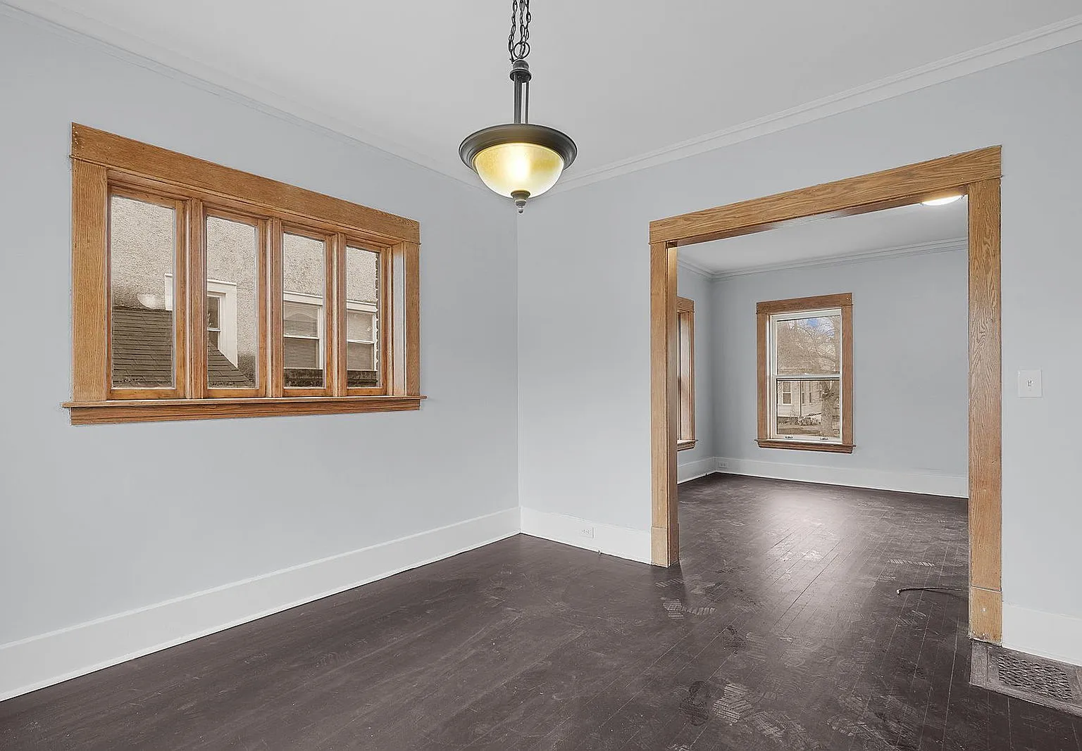 3 bed, 1.0 bath, 1425 sqft, $1,995 — Photo 3
