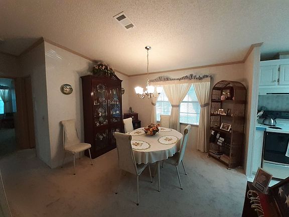 5th image of 501 Caboose Ln
