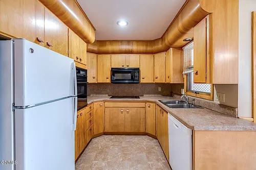 1519 E Divide Ave #2 Photo 1