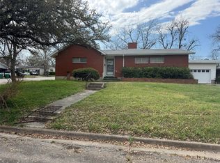 415 S Avenue O, Clifton, TX 76634