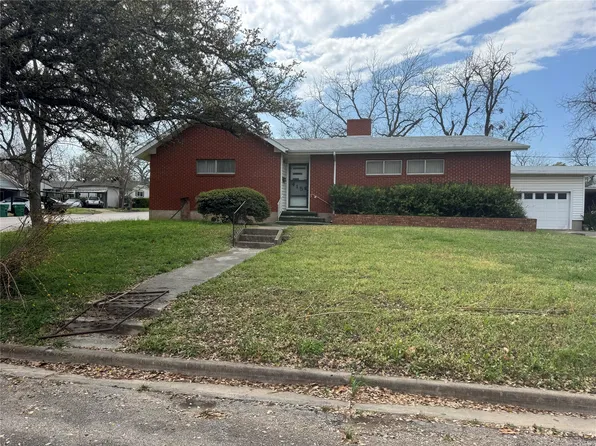 415 S Avenue O, Clifton, TX 76634