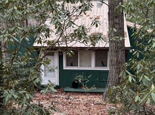 2535 Crossroad School Rd, Hedgesville, WV 25427