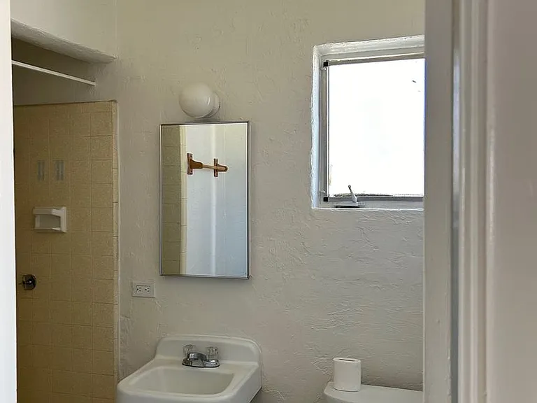7634 Fox Trl #B — Photo 8