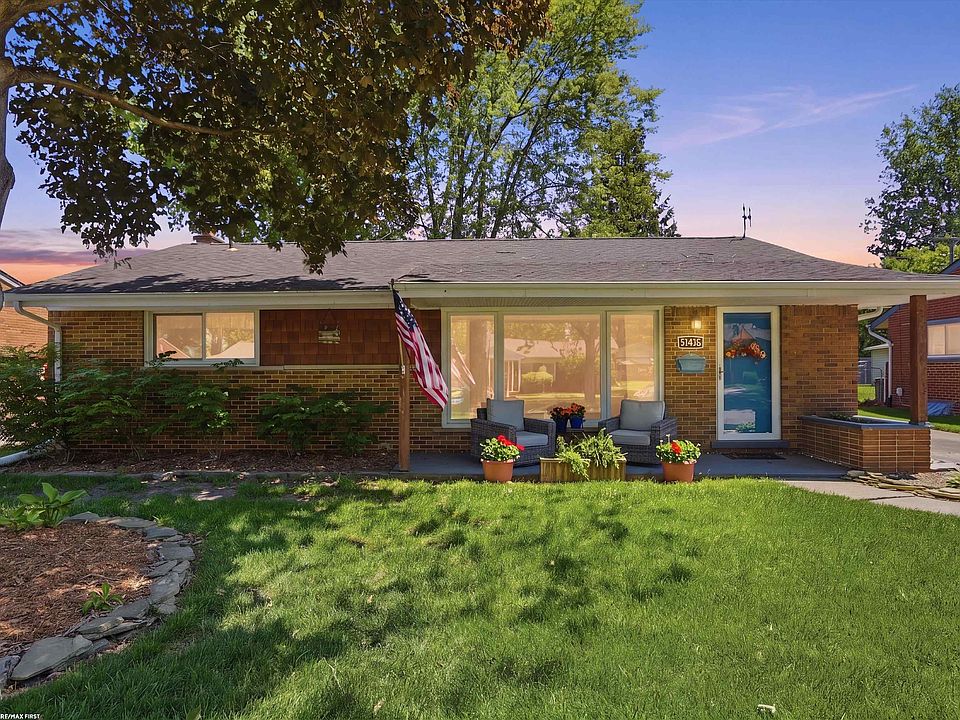 1st image of 32448 Saint Annes Dr