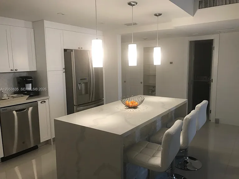 19390 Collins Ave #417 — Photo 2