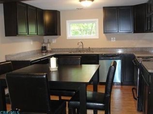 18 Prospect St, Mechanicsburg, OH 43044