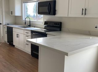 606 E Highland Dr, Arlington, WA 98223