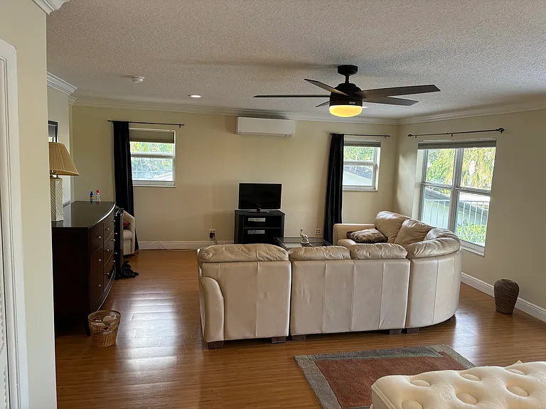 5810 NE 27th Ave #1 — Photo 7