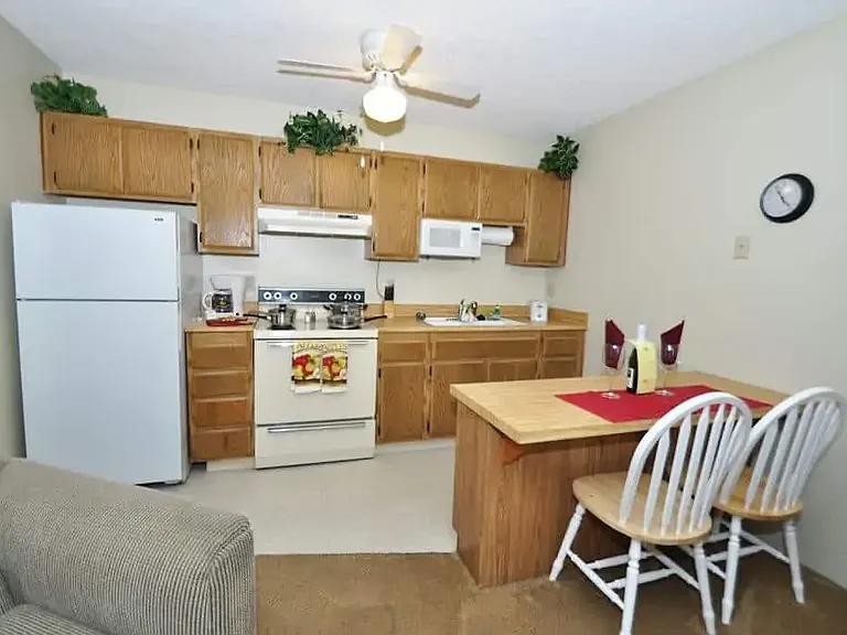 Foxwood Corporate Apartments — Photo 13