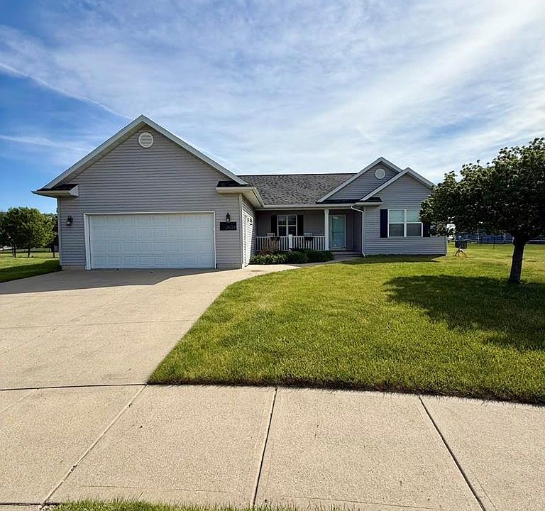 1st image of 2526 Hickory Cir