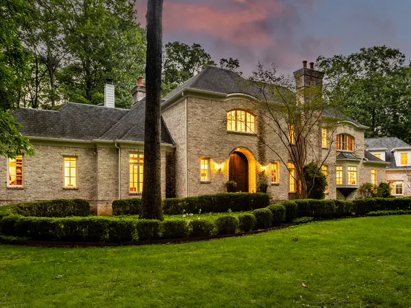 9150 Timberwolf Ln, Zionsville, IN 46077