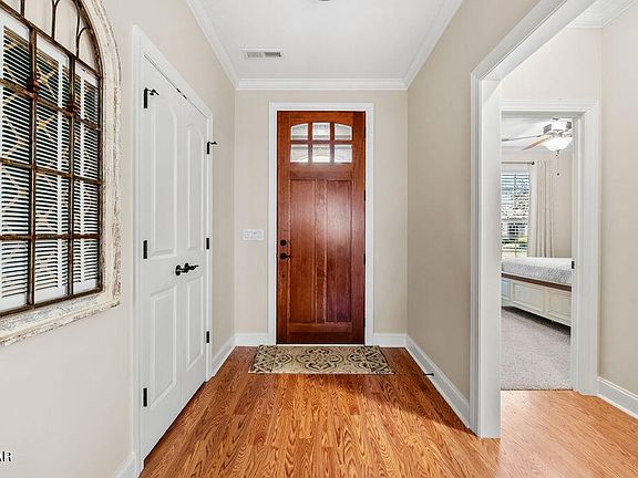5th image of 2241 Boulder Crest Ln