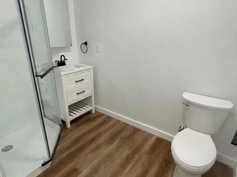 23 E Clinton St #1F — Photo 7