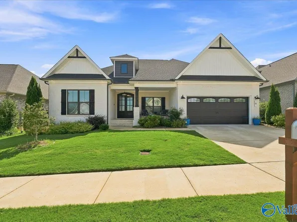 9 Thicket Grove Cir, Huntsville, AL 35803