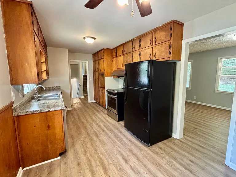 2612 Dawn Dr — Photo 6