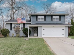 5301 Regency Dr, Parma, OH 44129