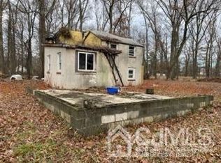 52 School St, Piscataway, NJ