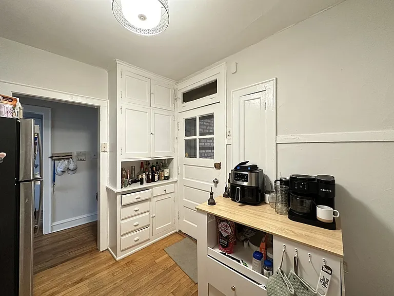 2131 W Giddings St #A3 — Photo 5