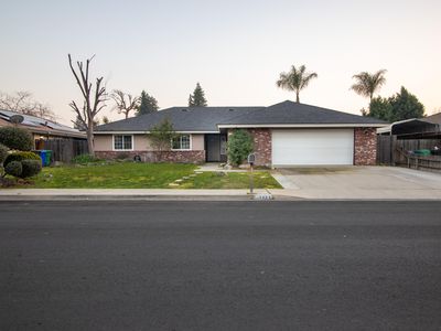 1455 W La Vida Lane, Porterville, CA, 93257
