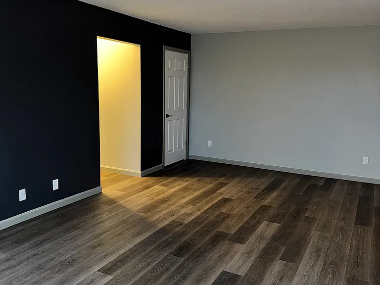 1797 Old Hudson Rd #10 — Photo 8