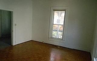 5th image of 830 N Broadway St