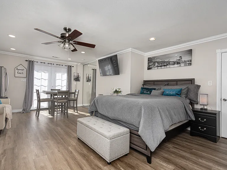 1821 Brookline St #2 — Photo 5