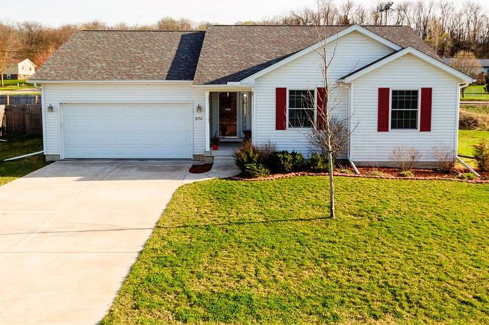 1st image of 950 5th Avenue Dr W
