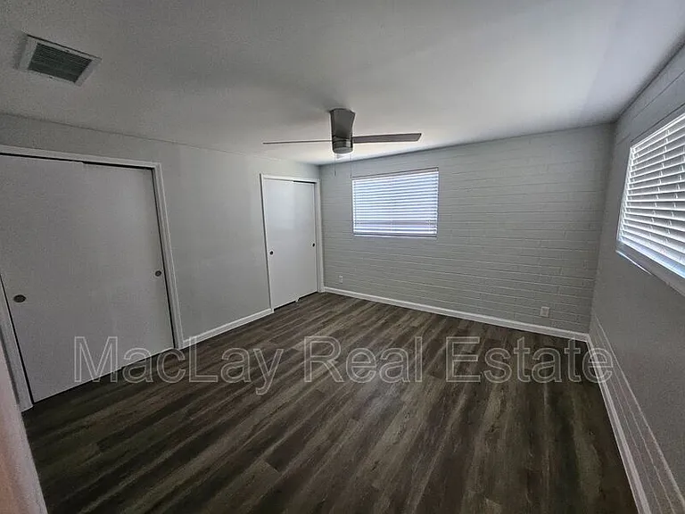 524 W 3rd Pl — Photo 10