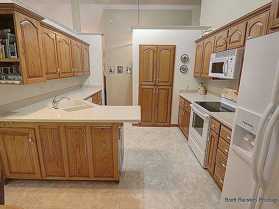 2nd image of 13 Newquay Ln
