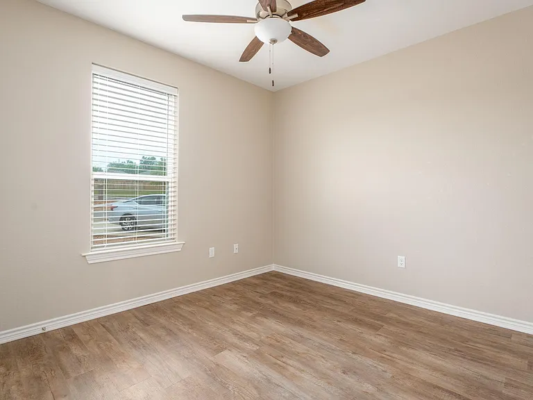 223 Shahan Trl — Photo 17