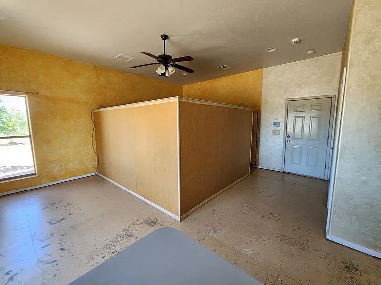 1050 W Rochin Rd — Photo 43