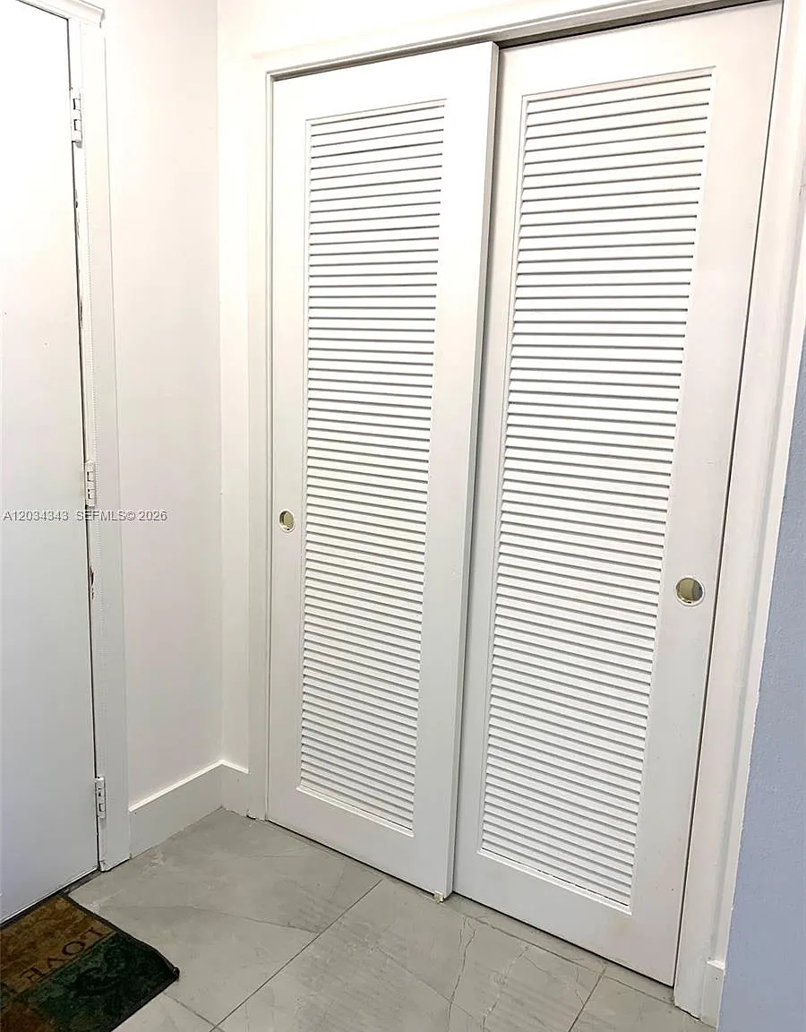 Meadowbrook Condo Apts Bl — Photo 3