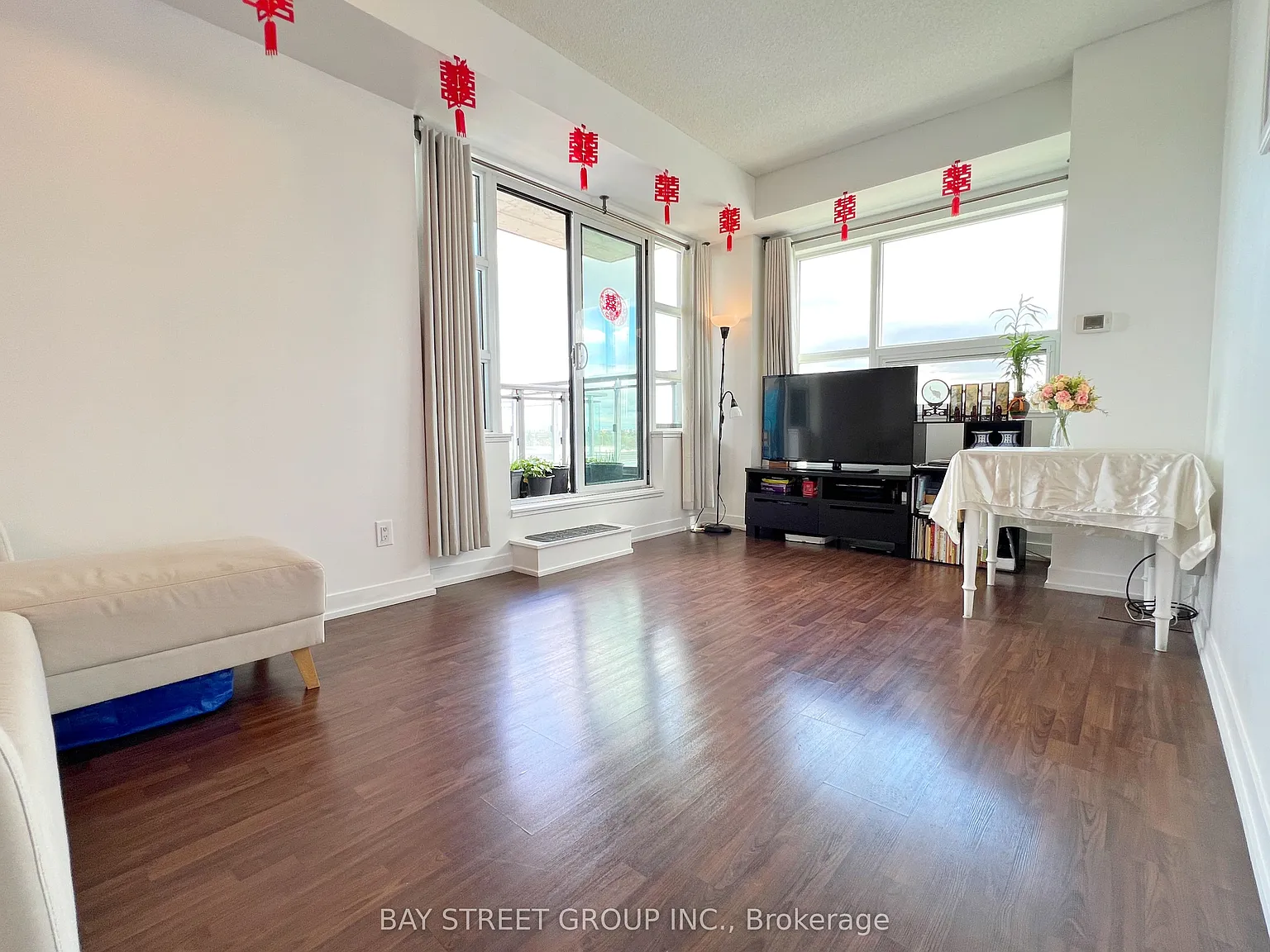 2 bed, $2,300 — Photo 4