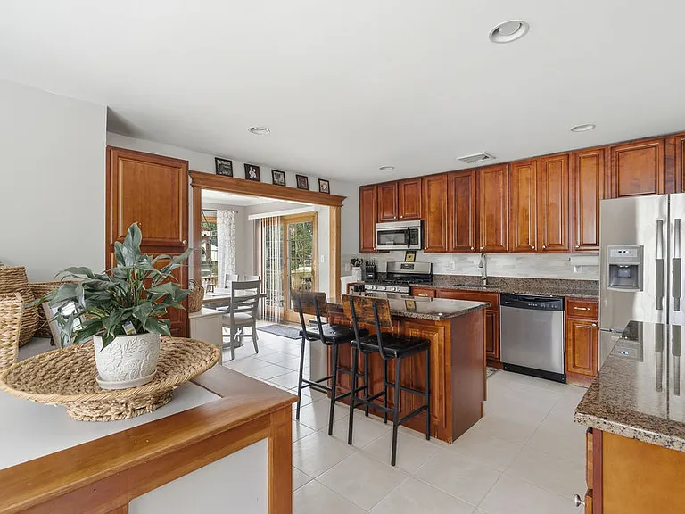 22 Hart St — Photo 15