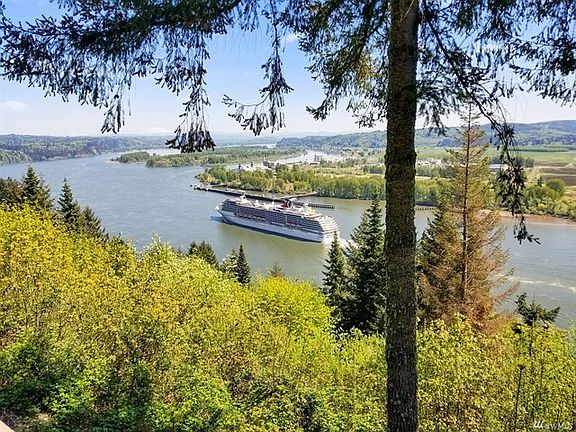 Watch the ships go by!