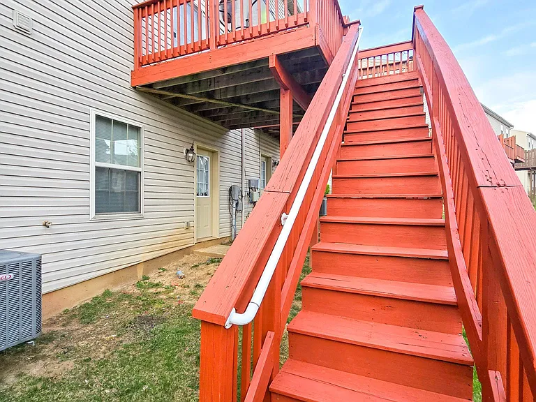 6419 Creekbend Dr — Photo 50