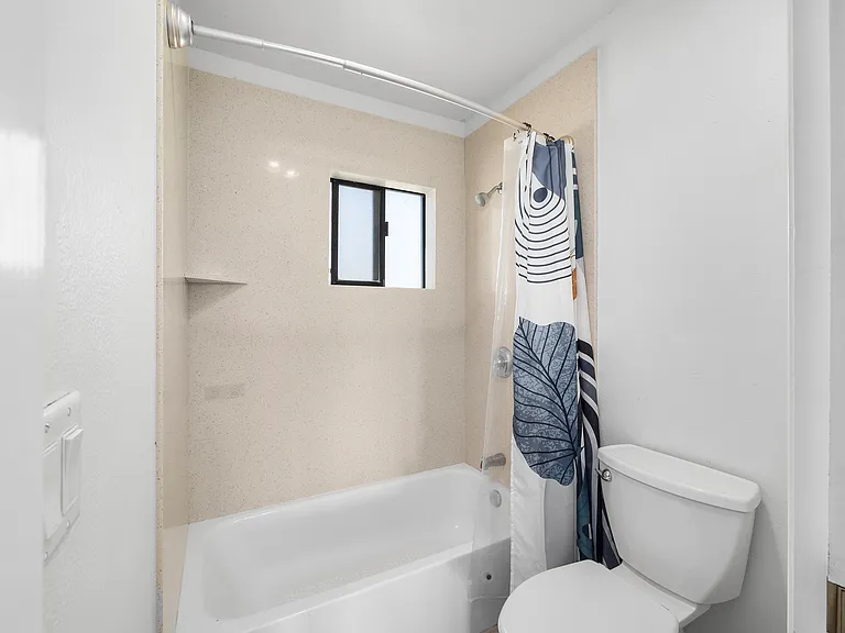 138 Marina Ave #D — Photo 18