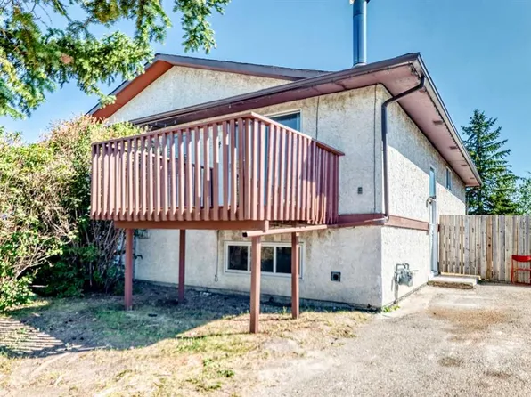 74 N Fonda Dr SE, Calgary, AB T2A 6E6