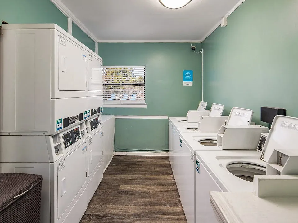 Laundry Center