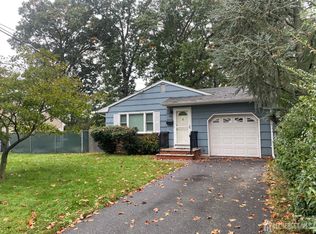 976 Maltby Ave, South Plainfield, NJ 07080