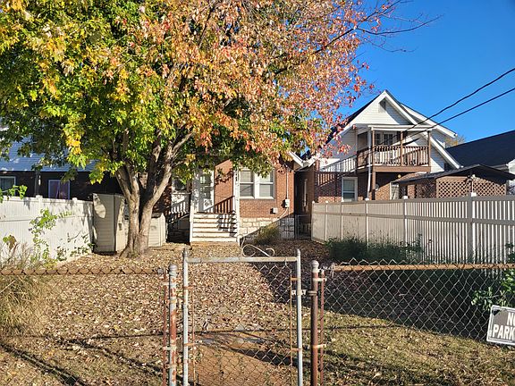 5th image of 2215 McCausland Ave
