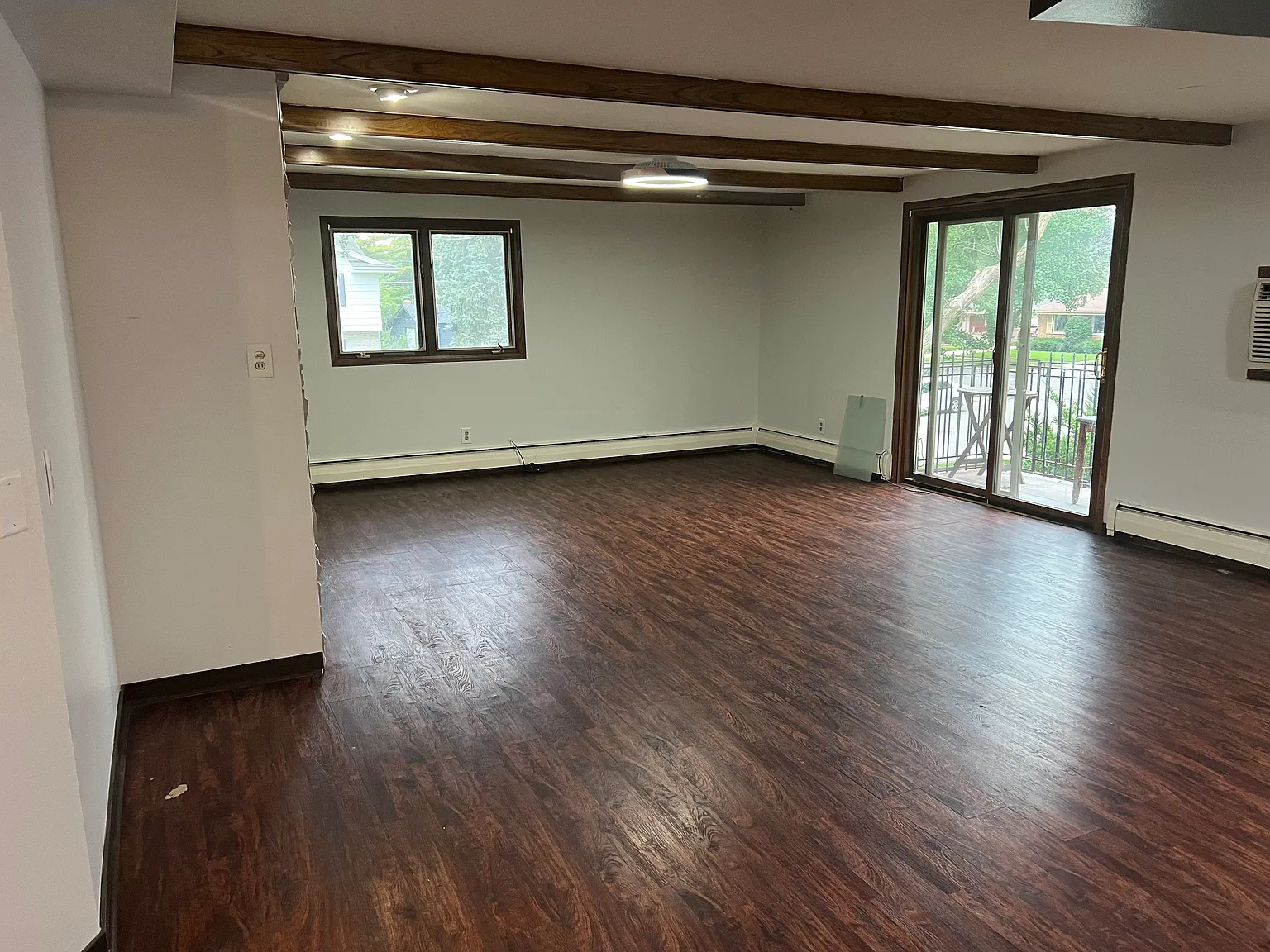 3 bed, 1.5 bath, $2,000 — Photo 4