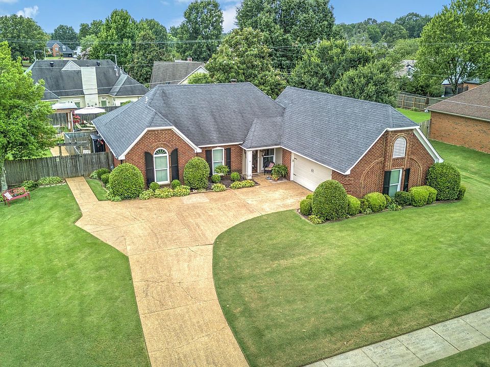 1st image of 8603 Rhonda Cir S