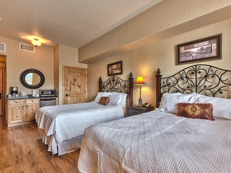 2669 Canyons Resort Dr #223 — Photo 30