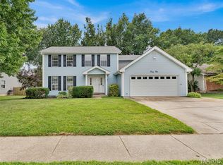 34 Shadow Creek Dr, Saint Peters, MO 63376