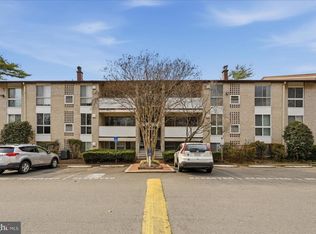 5608 Bloomfield Dr APT 101, Alexandria, VA 22312
