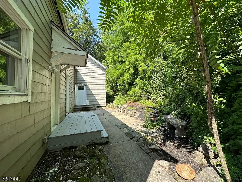 2 bed, 2.0 bath, $2,175 — Photo 2